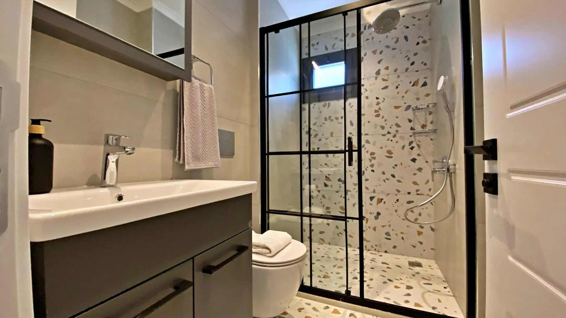 Lägenhet Oeykuem Villa Fethiye